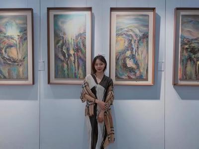 廈門(mén)新銳美女藝術(shù)家上美西舟亮相2019中國(guó)(廈門(mén))國(guó)際收藏投資博覽會(huì)，專業(yè)會(huì)務(wù)服務(wù)護(hù)航藝術(shù)之旅